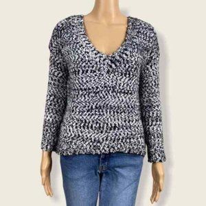 NWT Yes Lola Black White Fuzzy Textured Twist Knit V-Neck Long Sleeve Sweater S